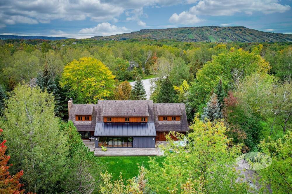 Luxury at the bottom of Osler Bluff Ski Club!