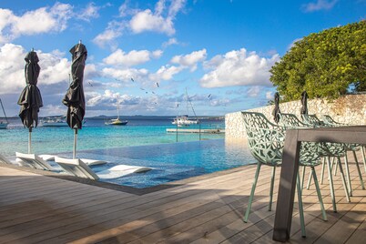 Private beach - Most exclusive Villa - City center