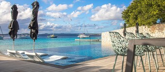 Private beach - Most exclusive Villa - City center