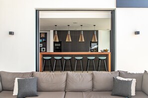Interior - Private beach - Most exclusive Villa - City center (Kralendijk)