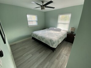 3 bedrooms, desk, free WiFi