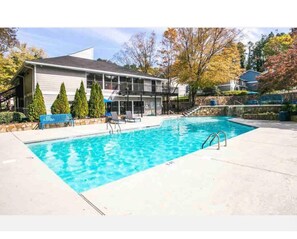 Udendørs pool