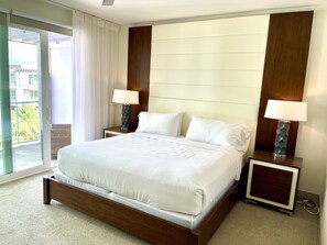 2 chambres, bureau, fer et planche à repasser, lit parapluie