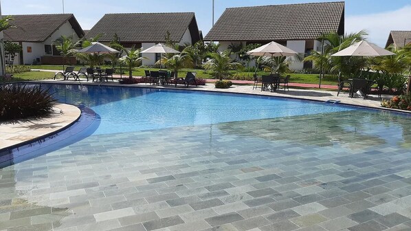 Deluxe Apartment | Pool | Outdoor pool