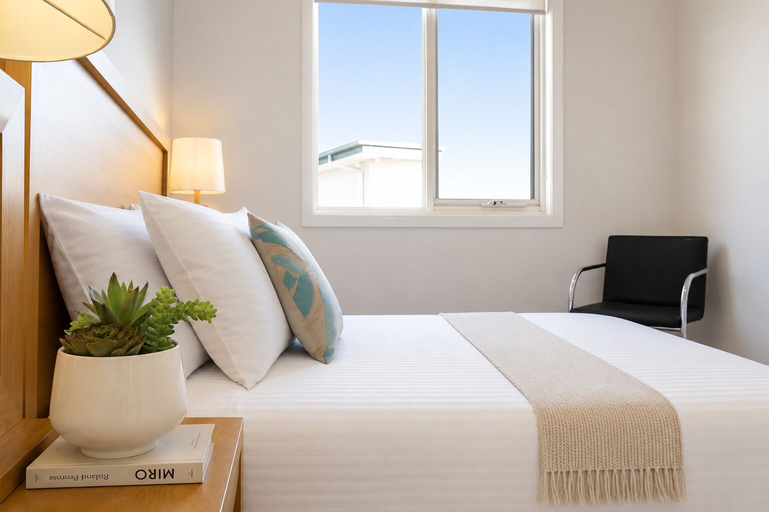 4 bedrooms, desk, iron/ironing board, free WiFi