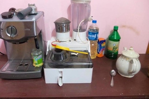 Kaffee und/oder Kaffeemaschine