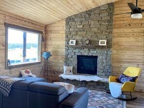 TV, ping pong, books