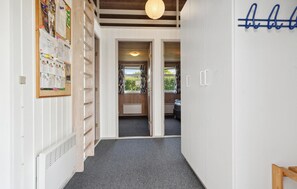 Interior - Awesome home in Juelsminde with kitchen (Juelsminde)