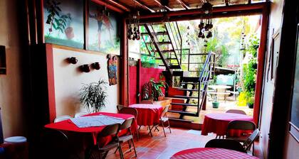 Hotel Pacande only 2km from airport Costa Rica