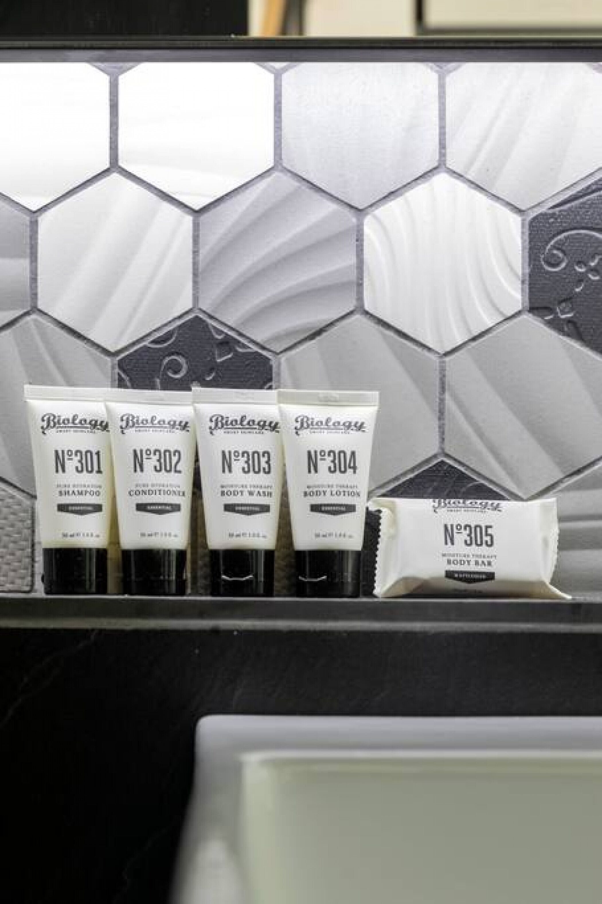 House of Windsor by Ready Set Stay - Kings Domain - Fully Fenced and WIFI — image 15