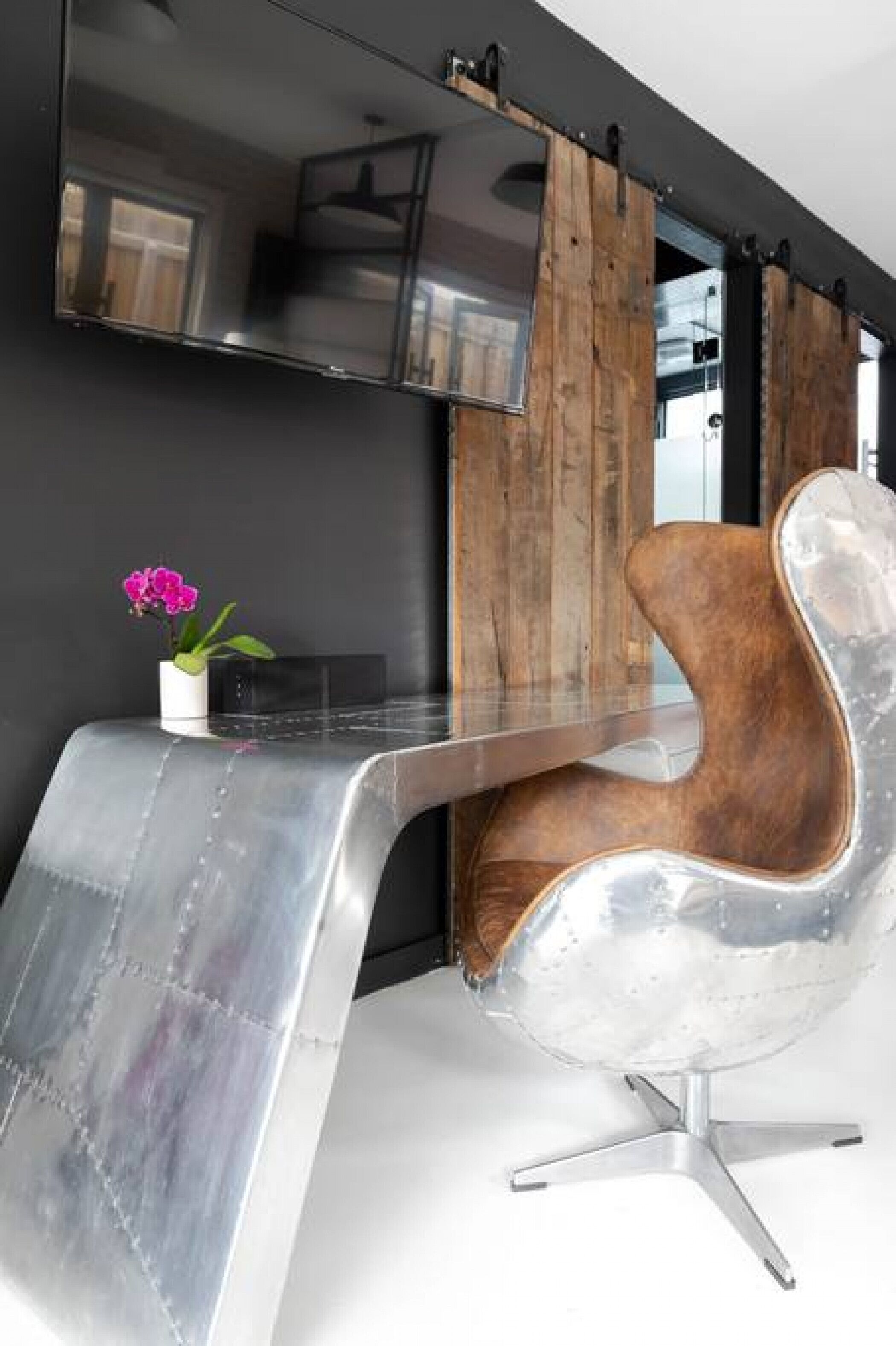 House of Windsor by Ready Set Stay - Kings Domain - Fully Fenced and WIFI — image 12