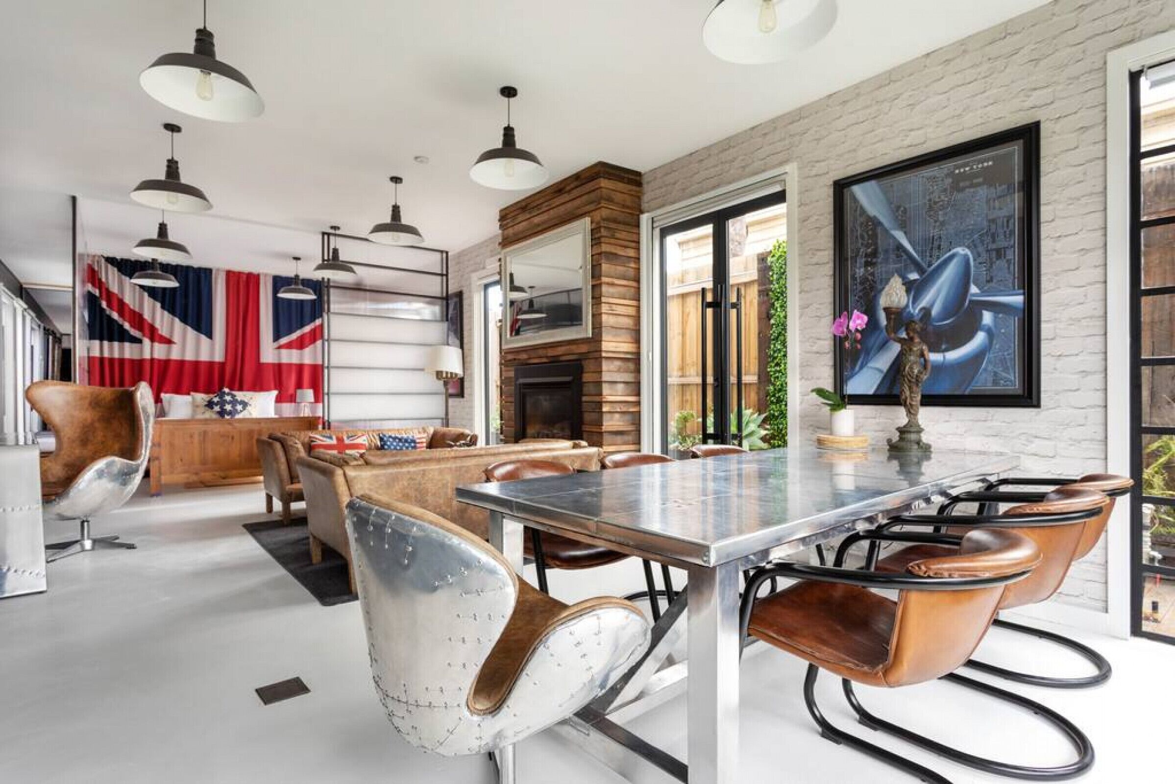 House of Windsor by Ready Set Stay - Kings Domain - Fully Fenced and WIFI — image 4