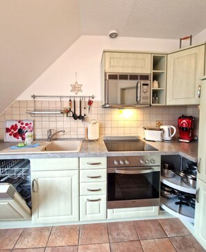 Nicht klassifiziertes Bild, 2 von 23, Schaltfläche