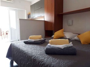 5 bedrooms, internet