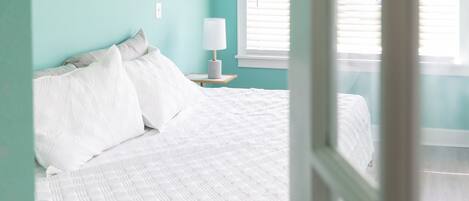 3 bedrooms, iron/ironing board, travel crib, free WiFi