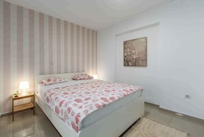 1 bedroom, Internet