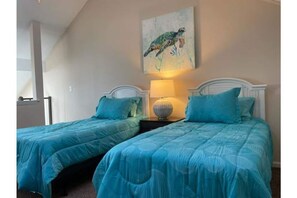 2 bedrooms, free WiFi, bed sheets - Golf Colony Resort condo near Myrtle Beach (Little River)