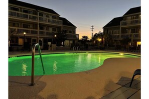 Indoor pool, outdoor pool