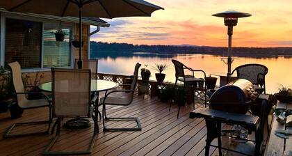 The Lighthouse RV- Beautiful views- Boston Harbor I Olympia