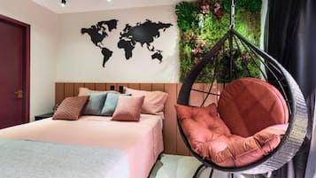 1 bedroom, desk, iron/ironing board, WiFi