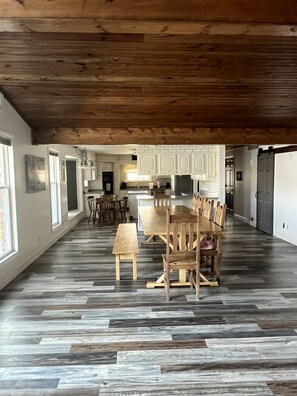 Dining - Lake Front Home with 3 steps to water, private dock, quiet cove & flat yard (Versailles)