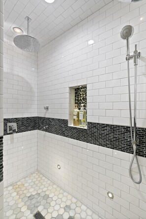 Duschwanne, Handtücher