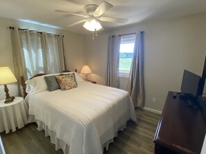 5 Schlafzimmer, Bügeleisen/Bügelbrett, kostenloses WLAN, Bettwäsche