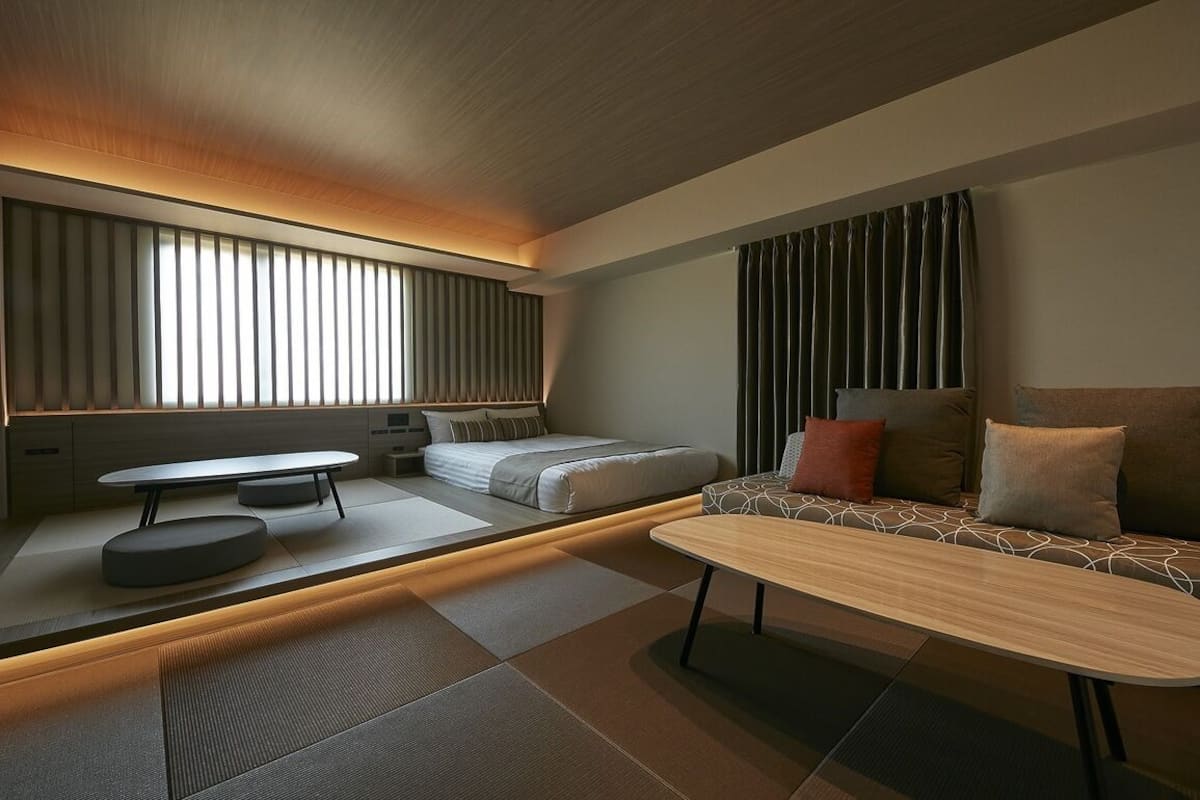 In-room safe, free WiFi, bed sheets