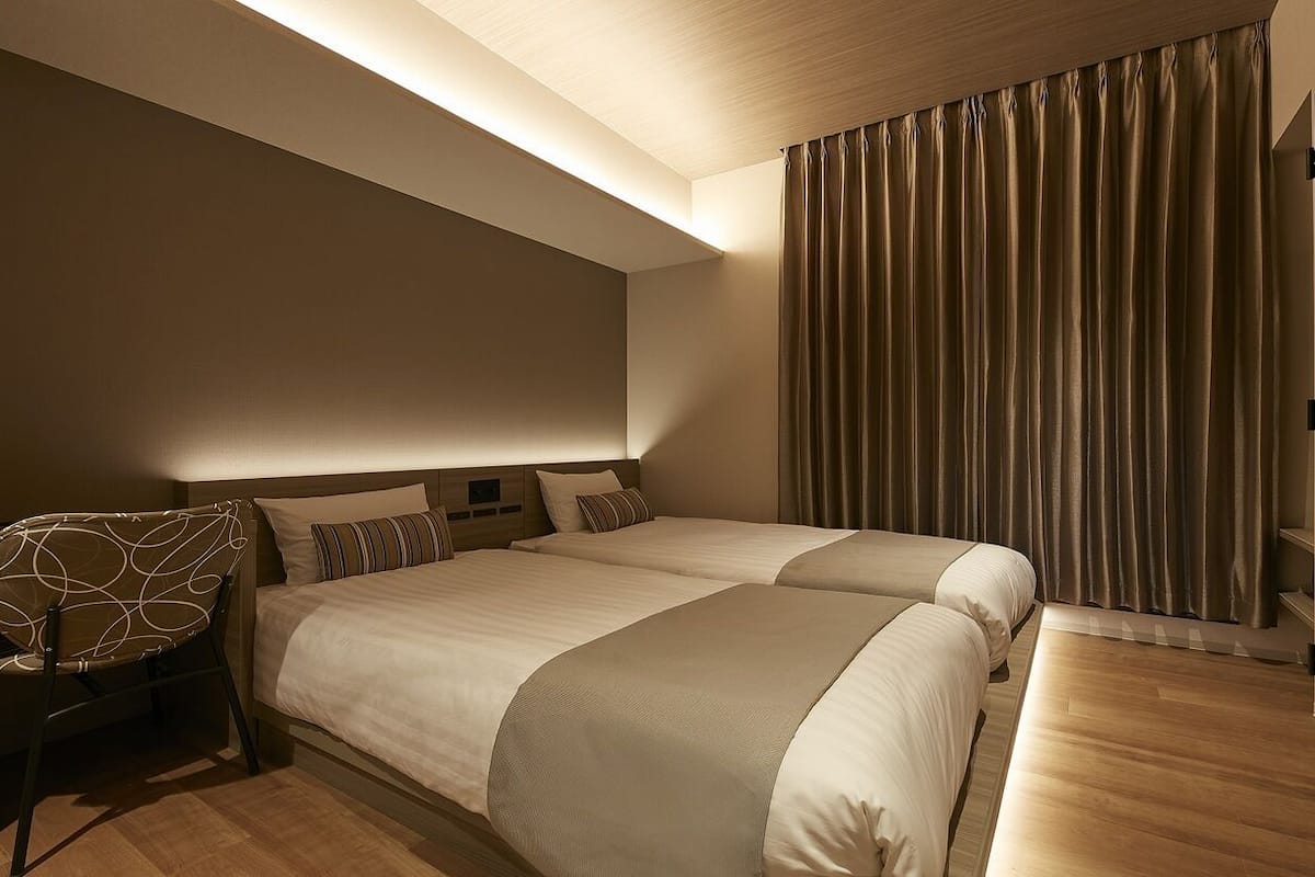 In-room safe, free WiFi, bed sheets