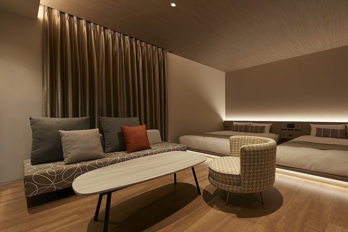 In-room safe, free WiFi, bed sheets