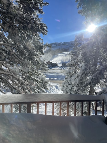 Moose Manor-Giant Steps Lifts and Lodge is directly across from this Condo.