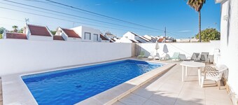 Villa "Casa Abuelita" with Private Pool, Garden, Terrace, A/C & Wi-Fi