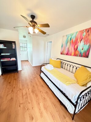 3 bedrooms, free WiFi, bed sheets