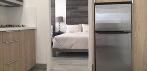 1 chambre, fer et planche à repasser, Wi-Fi gratuit, draps fournis