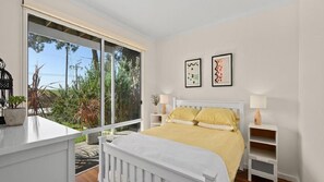 4 Schlafzimmer, Bügeleisen/Bügelbrett, kostenloses WLAN, Bettwäsche