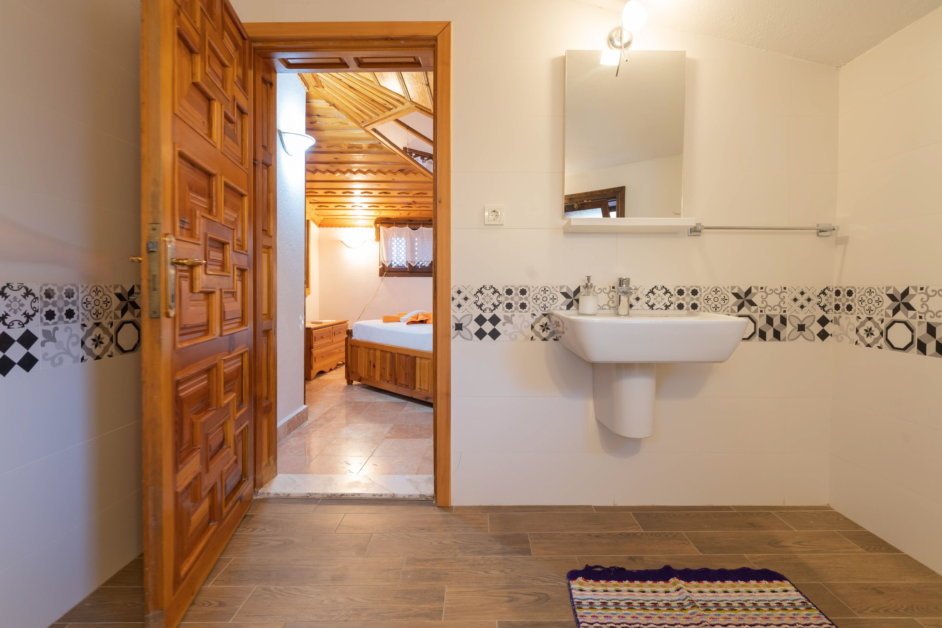 deluxe suite | bathroom | shower, rainfall showerhead, free toiletries, hair dryer