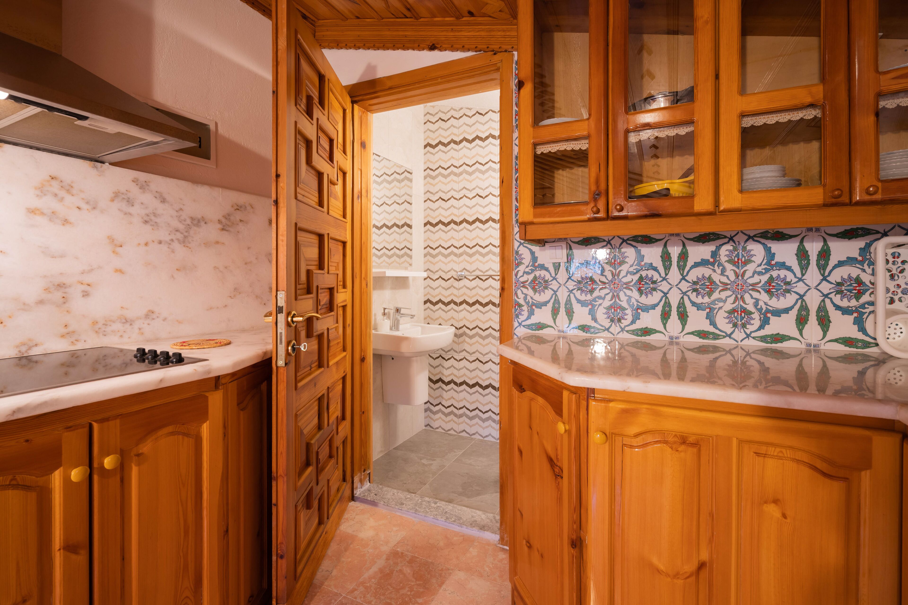 deluxe suite | private kitchen | high chair