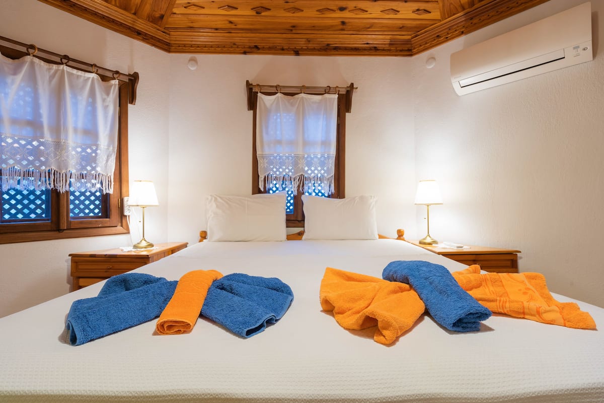 grand suite | 1 bedroom, minibar, individually decorated, individually furnished