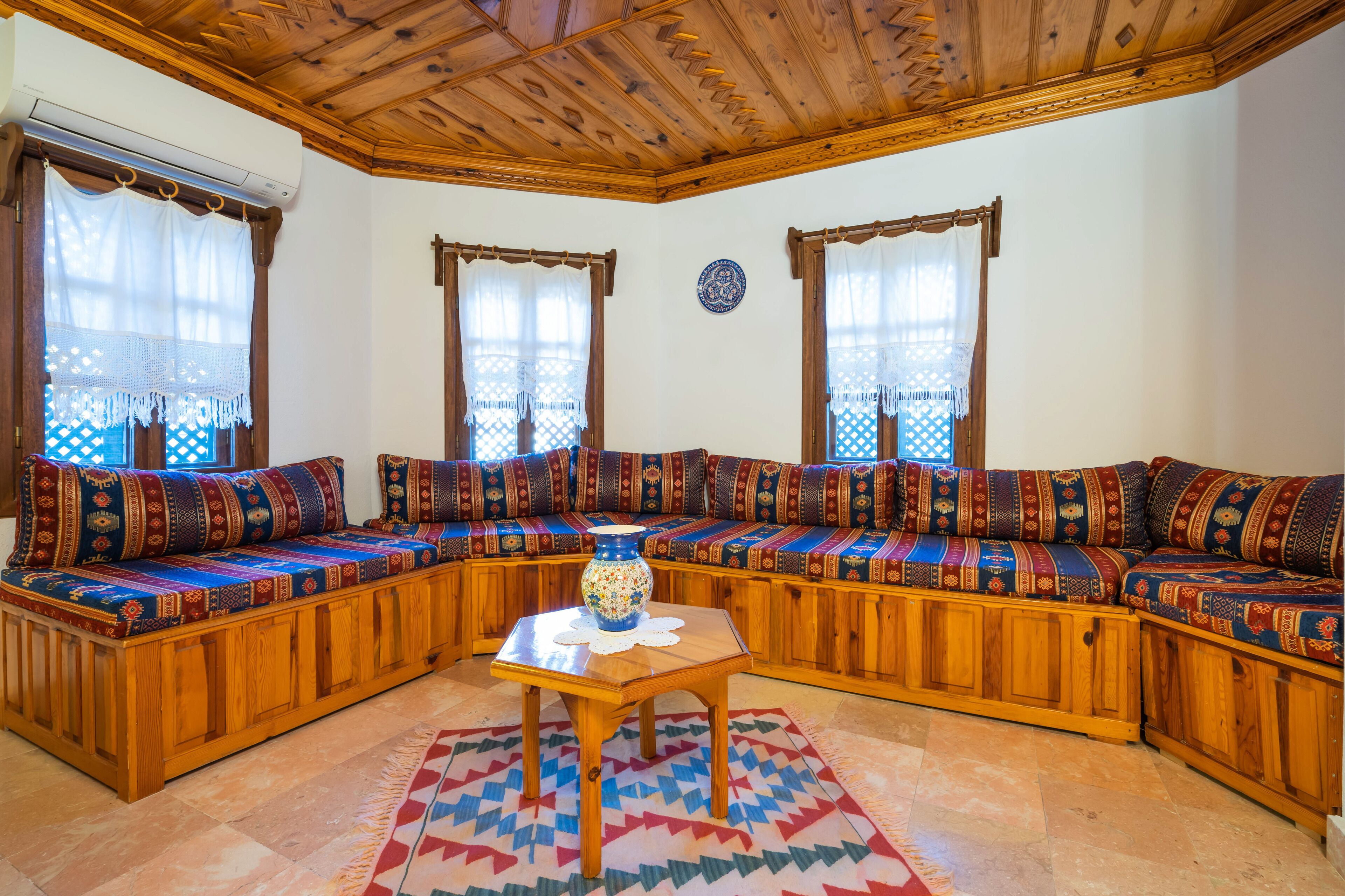 Grand Suite | Living area