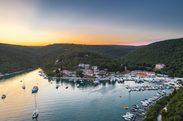 Apartment, 3 Bedrooms, Balcony, Garden View | Marina