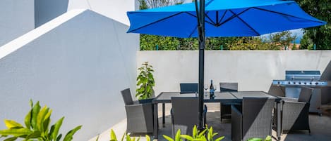 Appartement, 3 chambres, balcon, vue sur le jardin | Extérieur