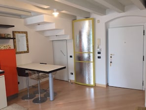 Appartement, 1 chambre, balcon, vue sur la ville | Intérieur