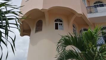 Apartment, 2 Bedrooms | Exterior
