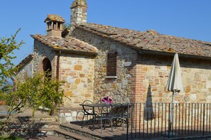 Loft, 2 Bedrooms, Smoking, Patio | Exterior - Villa With Swimming Pool, Fenced, 10 bed Places Toscana Wi-fi (Asciano)