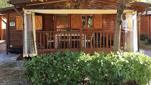Maison, 2 chambres, balcon, vue sur la montagne | Terrain de l’hébergement 