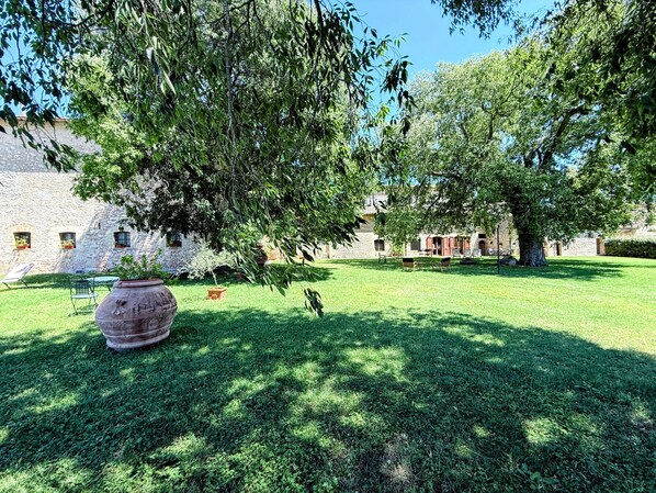 House, 4 Bedrooms, Private Pool, Garden View | Property grounds