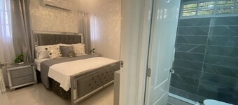 อพาร์ตเมนต์ 7DR ในทำเลที่ตั้งดีเยี่ยมใกล้พื้นที่อนุสาวรีย์