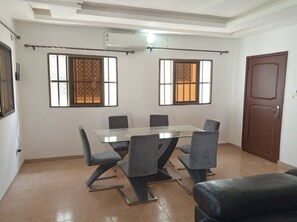 تناول الطعام