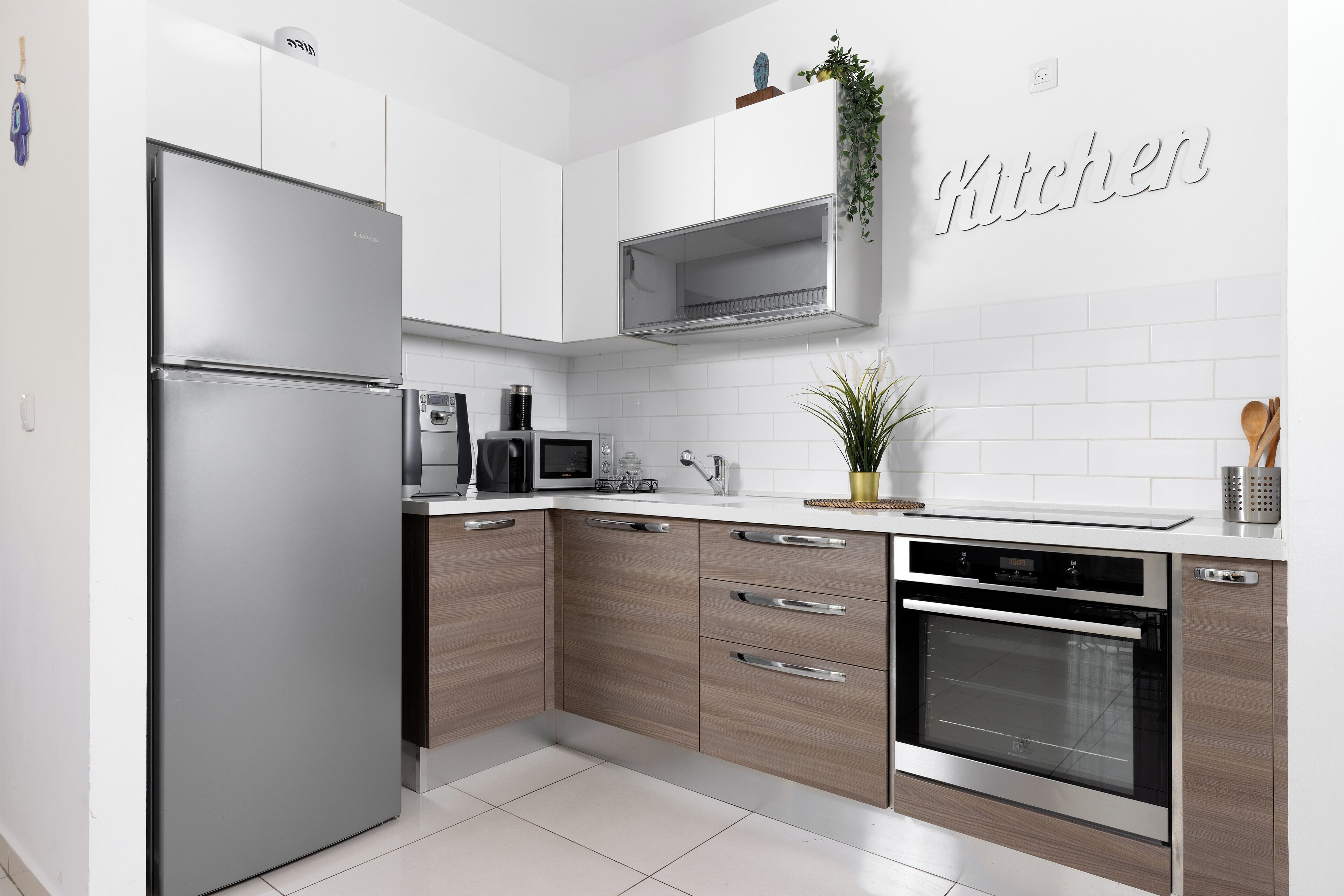 Family Apartment, 2 Bedrooms, Balcony, City View | Private kitchen | Full-sized fridge, oven, stovetop, espresso maker