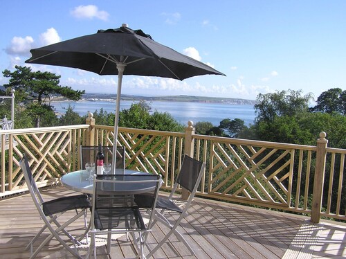 One Bedroom Apartment with Private Balcony and Sea Views